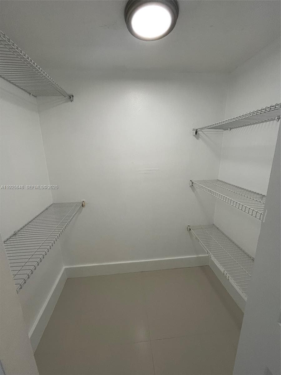 WATERVIEW CONDO · #2132 in Aventura - Photo 15