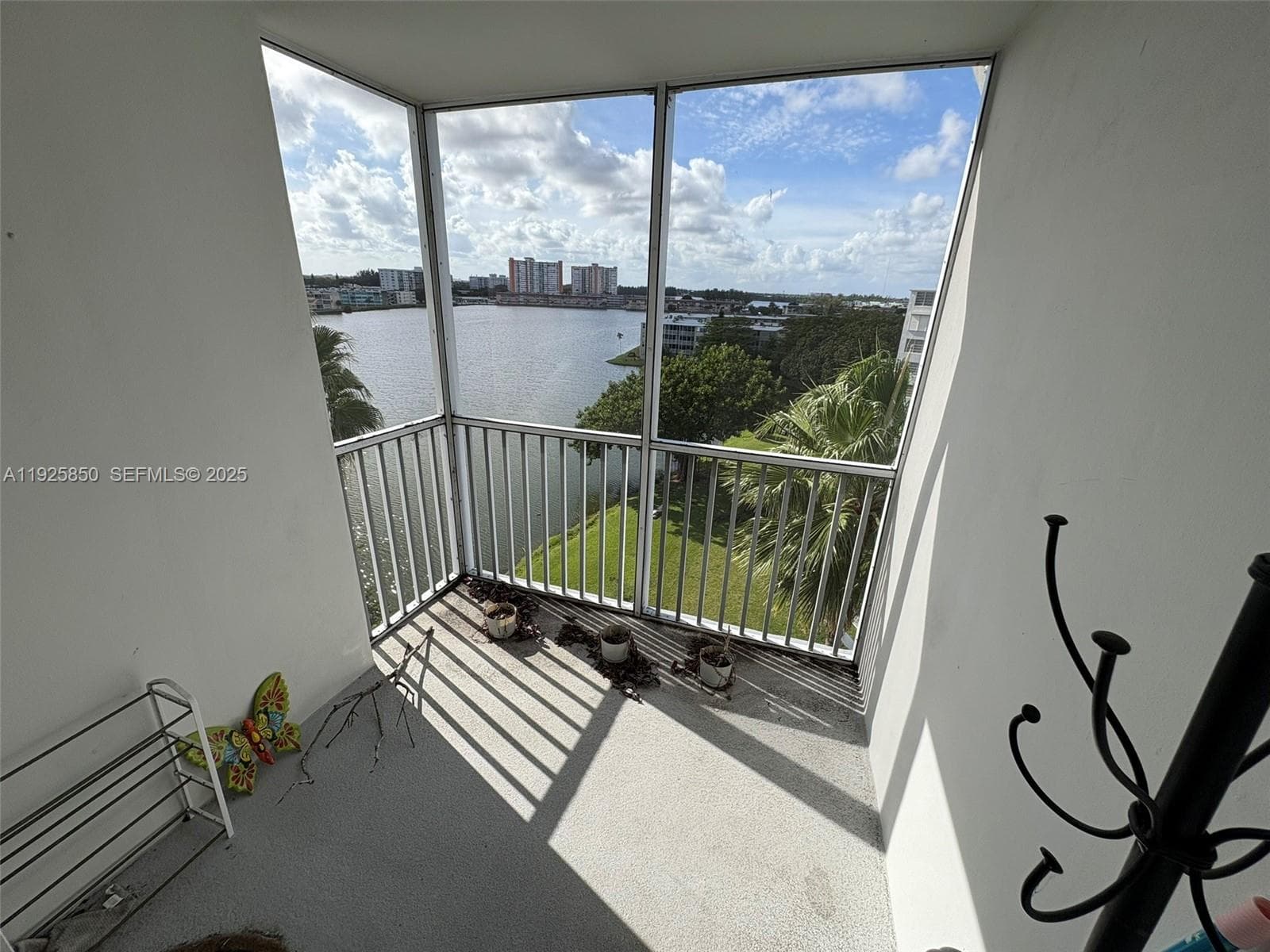 Screened Balcony
