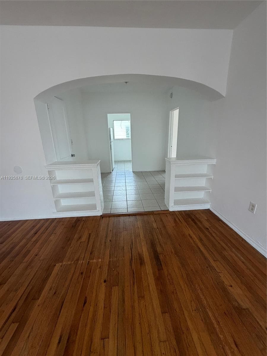 945 Bay Dr · #7 in Miami Beach - Photo 3