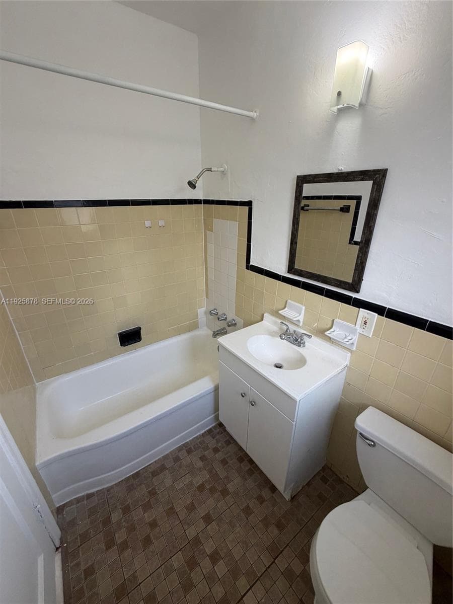 945 Bay Dr · #7 in Miami Beach - Photo 9