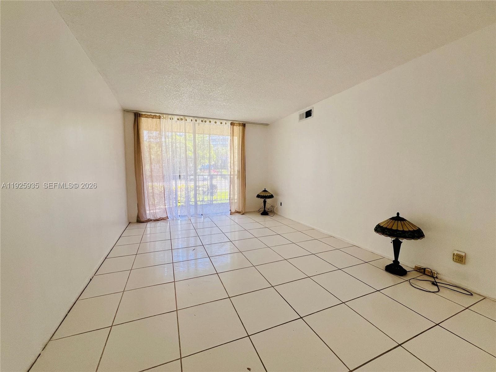 Desoto South · #119 in Hallandale Beach - Photo 7
