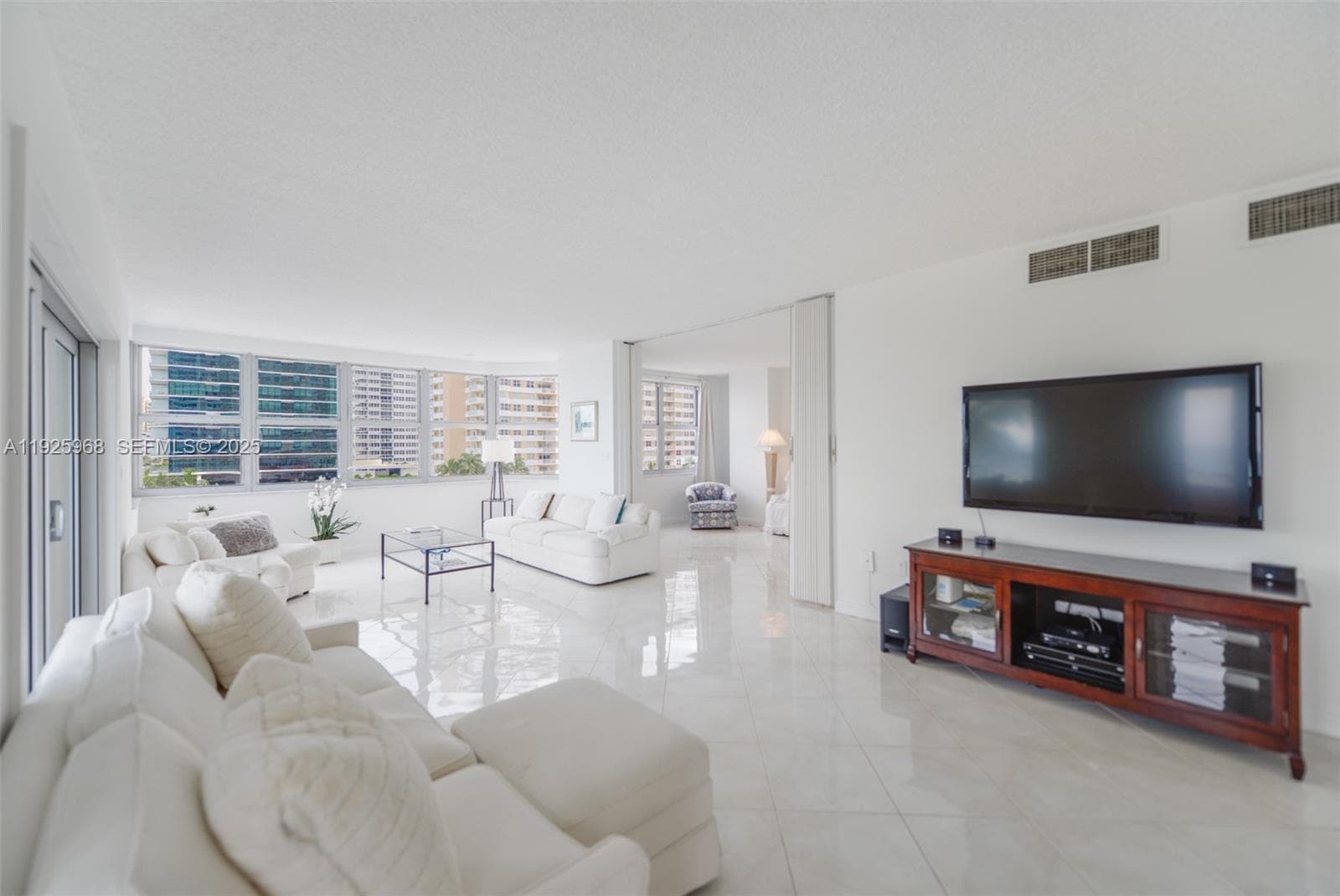 HEMISPHERES CONDO · #5Q in Hallandale Beach - Photo 10