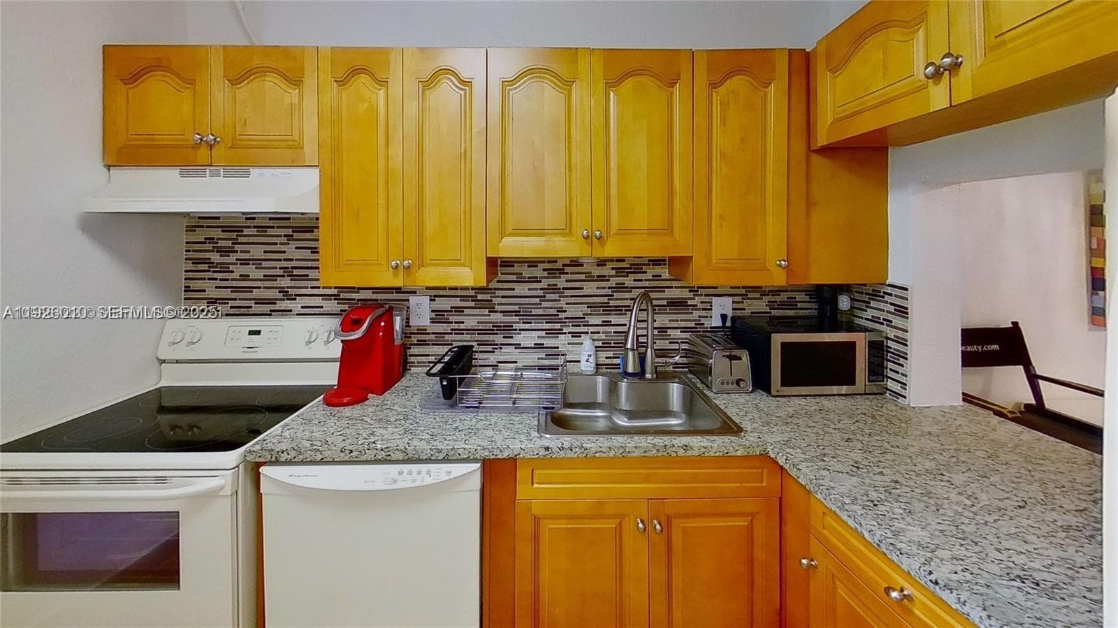 WEST BAY GARDENS CONDO · #312 in Miami Beach - Photo 6