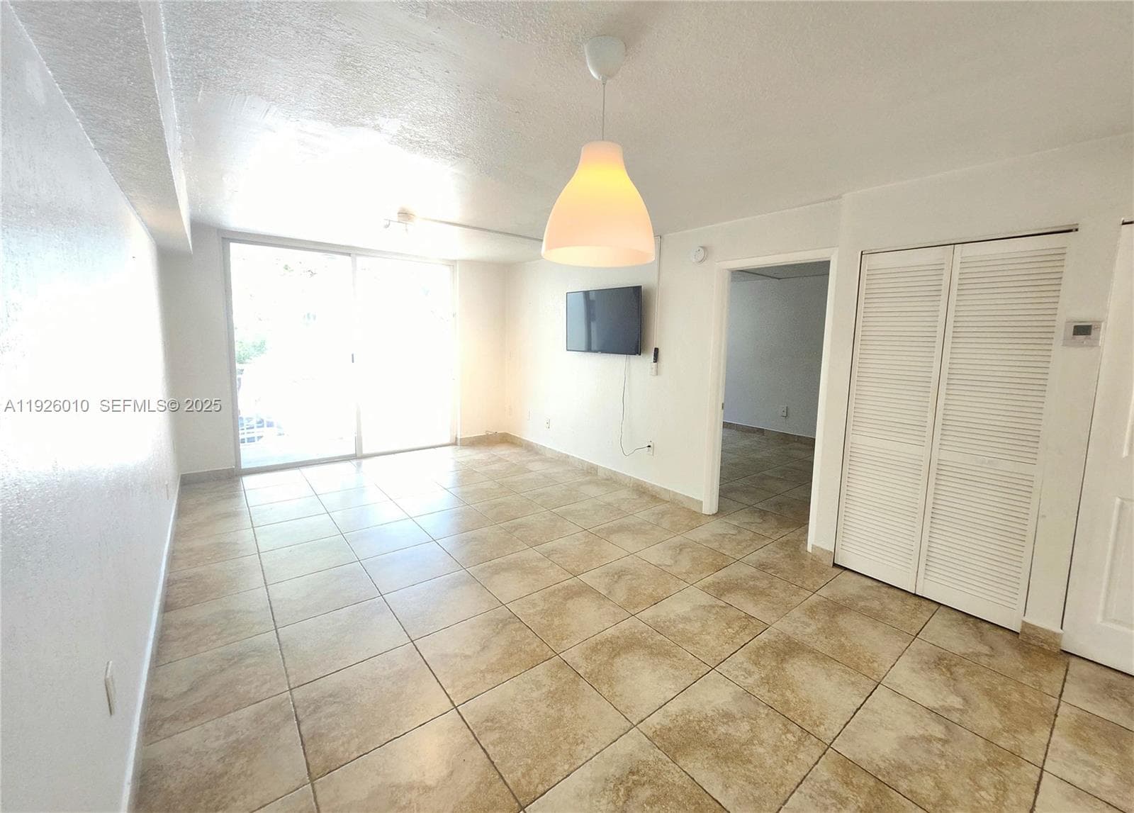 WEST BAY GARDENS CONDO · #312 in Miami Beach - Photo 13