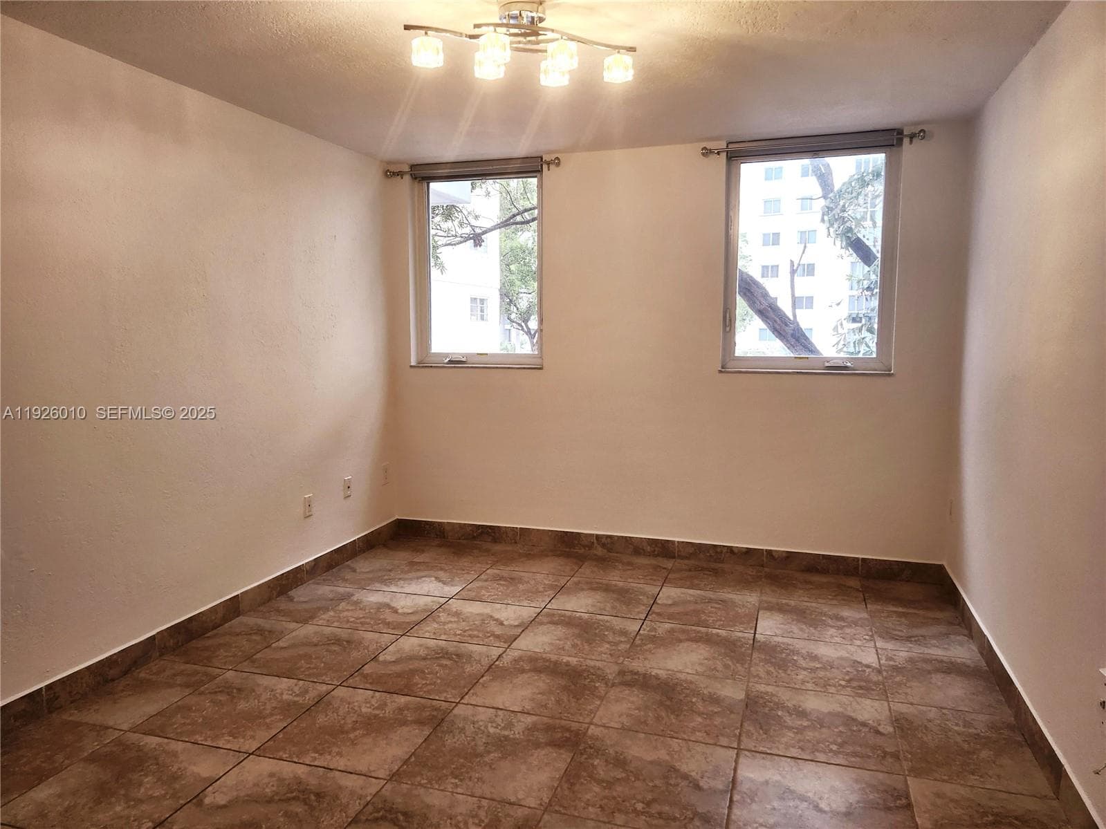 WEST BAY GARDENS CONDO · #312 in Miami Beach - Photo 15