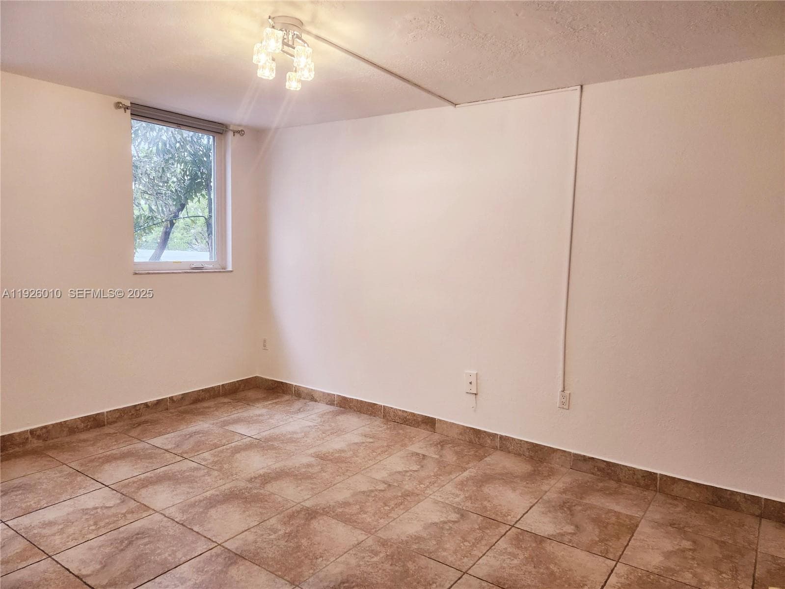 WEST BAY GARDENS CONDO · #312 in Miami Beach - Photo 11