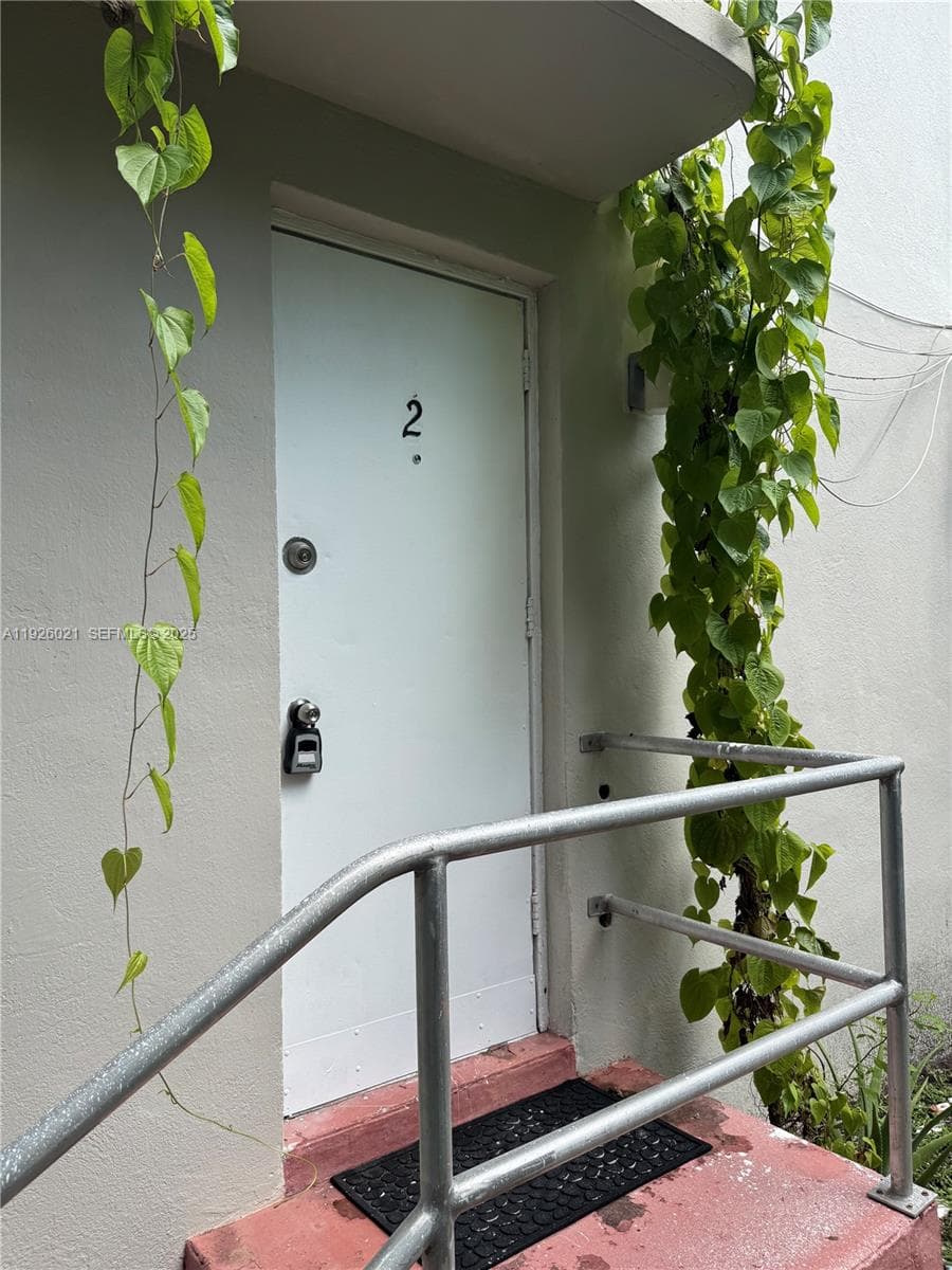 LENOX MANOR · #2 in Miami Beach - Photo 1