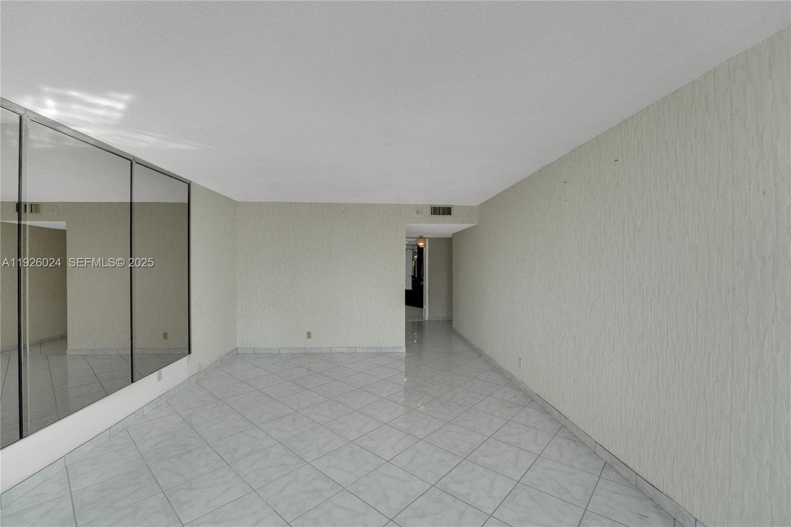 The Malaga · #16B in Hallandale Beach - Photo 26
