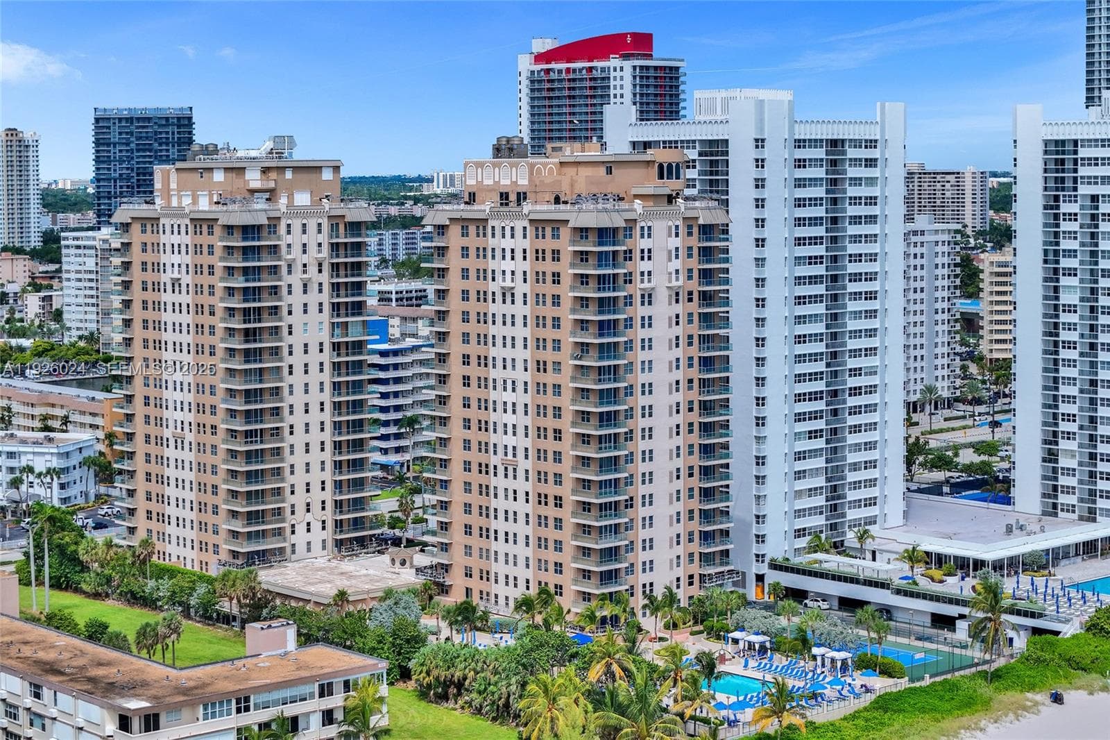 The Malaga · #16B in Hallandale Beach - Photo 63