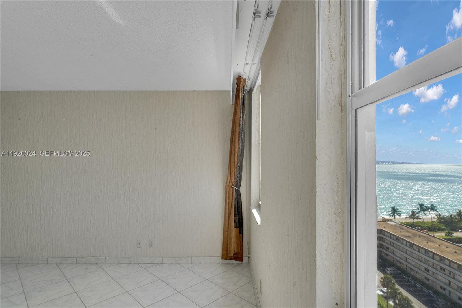 The Malaga · #16B in Hallandale Beach - Photo 30