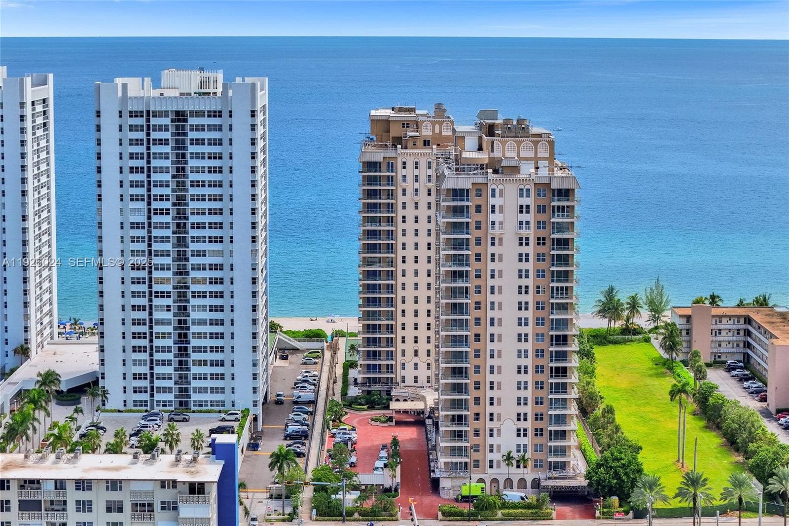 The Malaga · #16B in Hallandale Beach - Photo 65