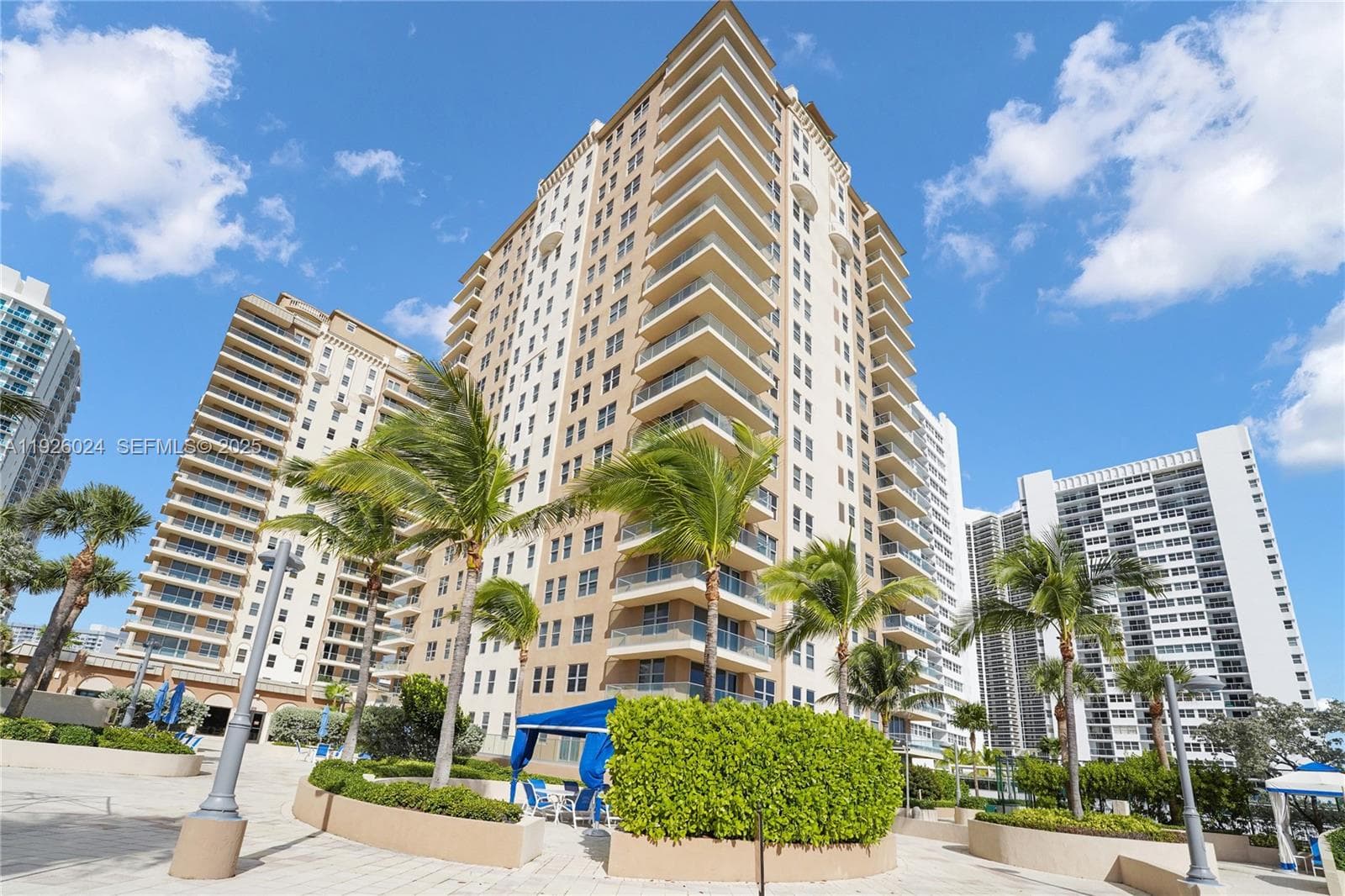 The Malaga · #16B in Hallandale Beach - Photo 50