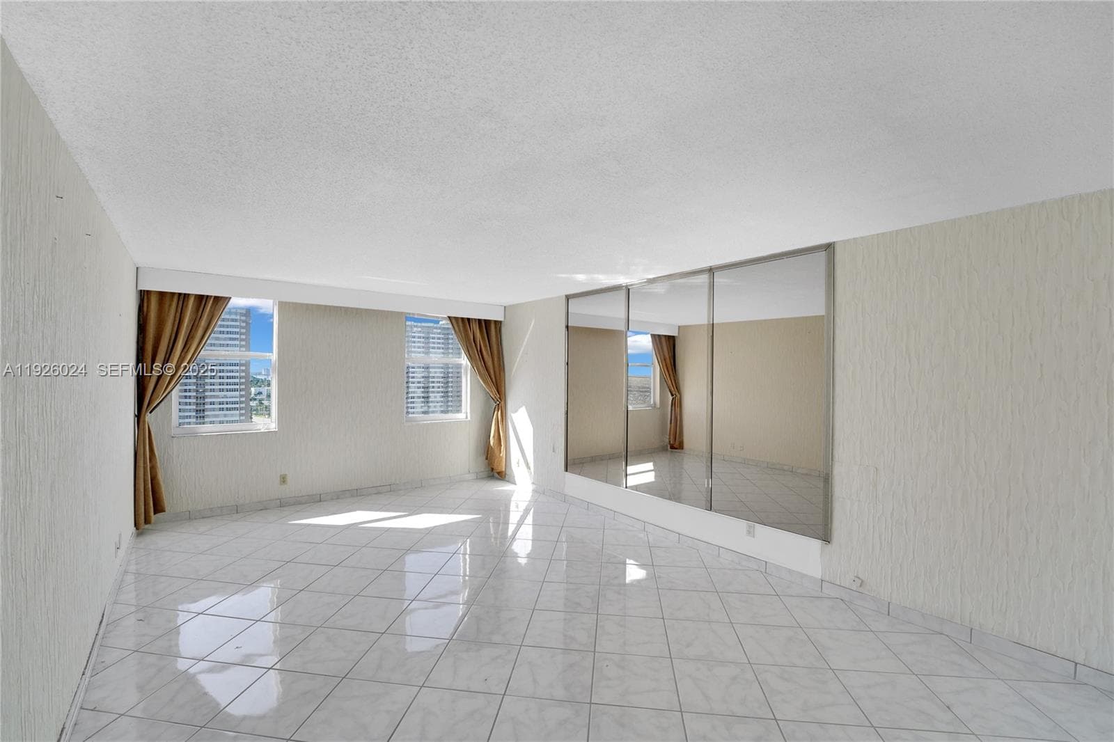 The Malaga · #16B in Hallandale Beach - Photo 29