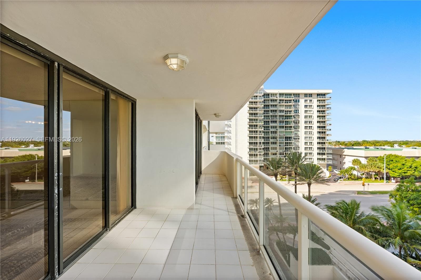 LEXCELLENCE CONDO · #707 in Miami Beach - Photo 11