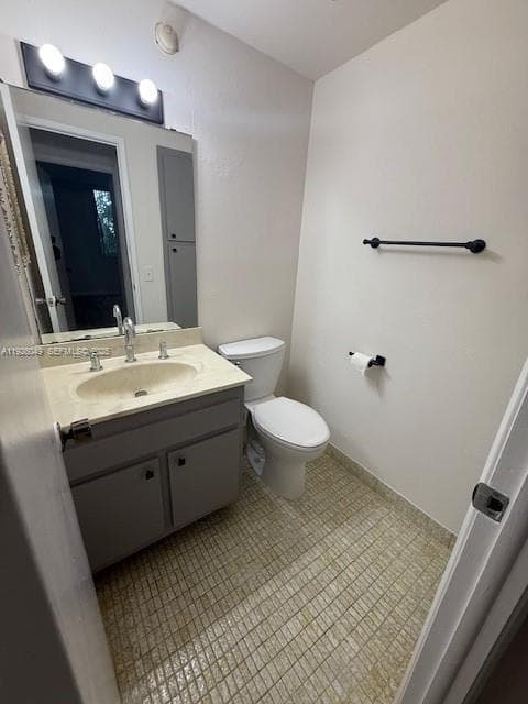 HILLCREST EAST NO 24 COND · #206 in Hollywood - Photo 13