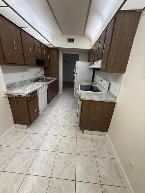 HILLCREST EAST NO 24 COND · #206 in Hollywood - Photo 7
