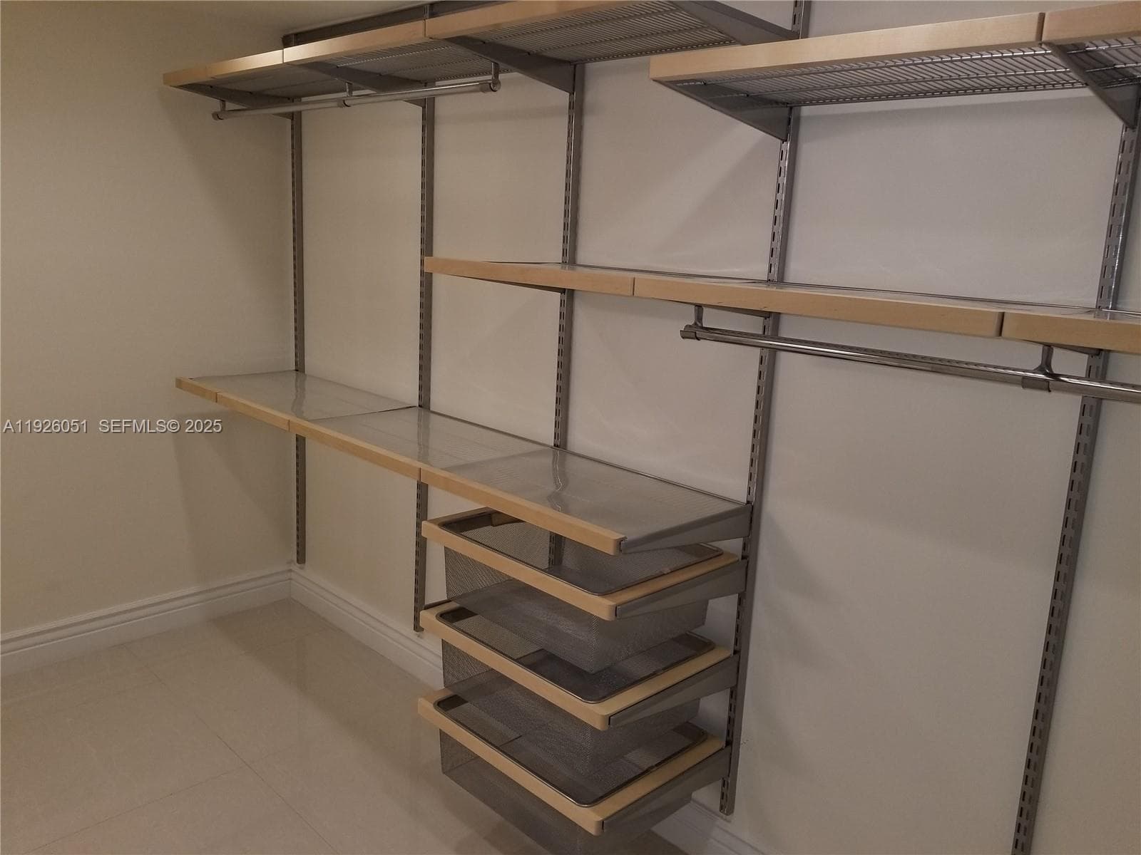 BISCAYA III CONDO · #314 in Aventura - Photo 23