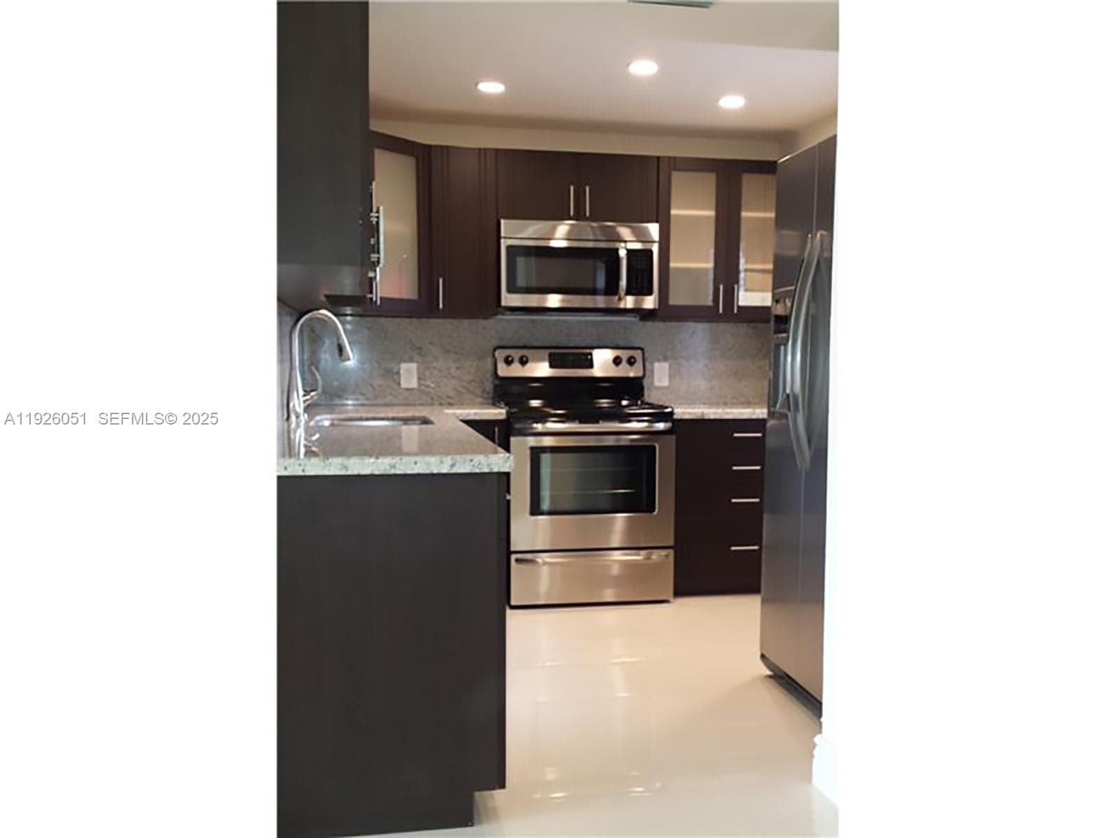 BISCAYA III CONDO · #314 in Aventura - Photo 8