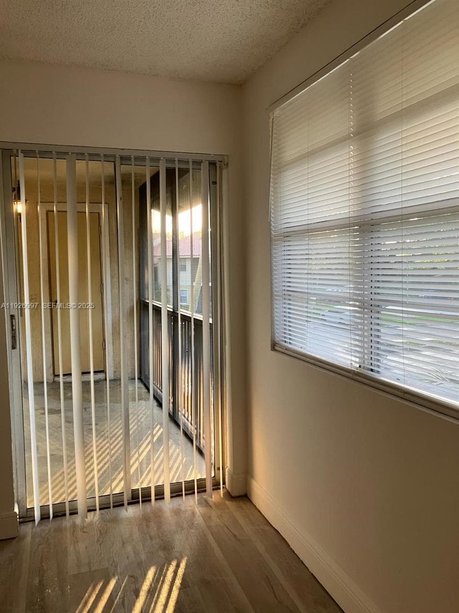 ROYAL POINCIANA CONDO · #806 in Pompano Beach - Photo 5