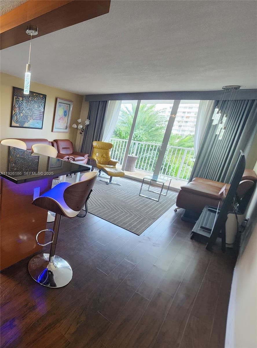 ADMIRALS PORT CONDO WEST · #310W in Aventura - Photo 4