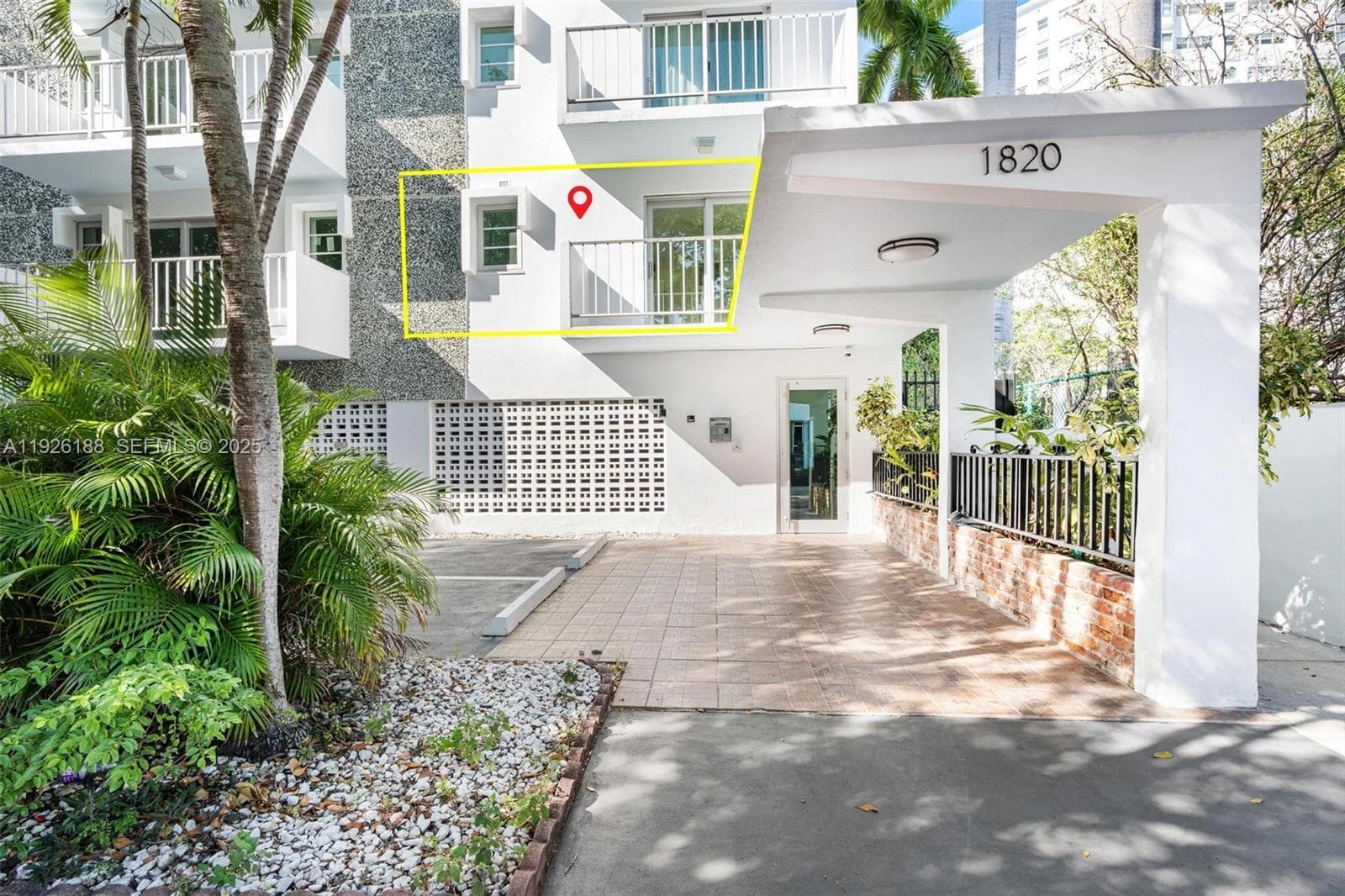 1820 James Condo · #2A in Miami Beach - Photo 2