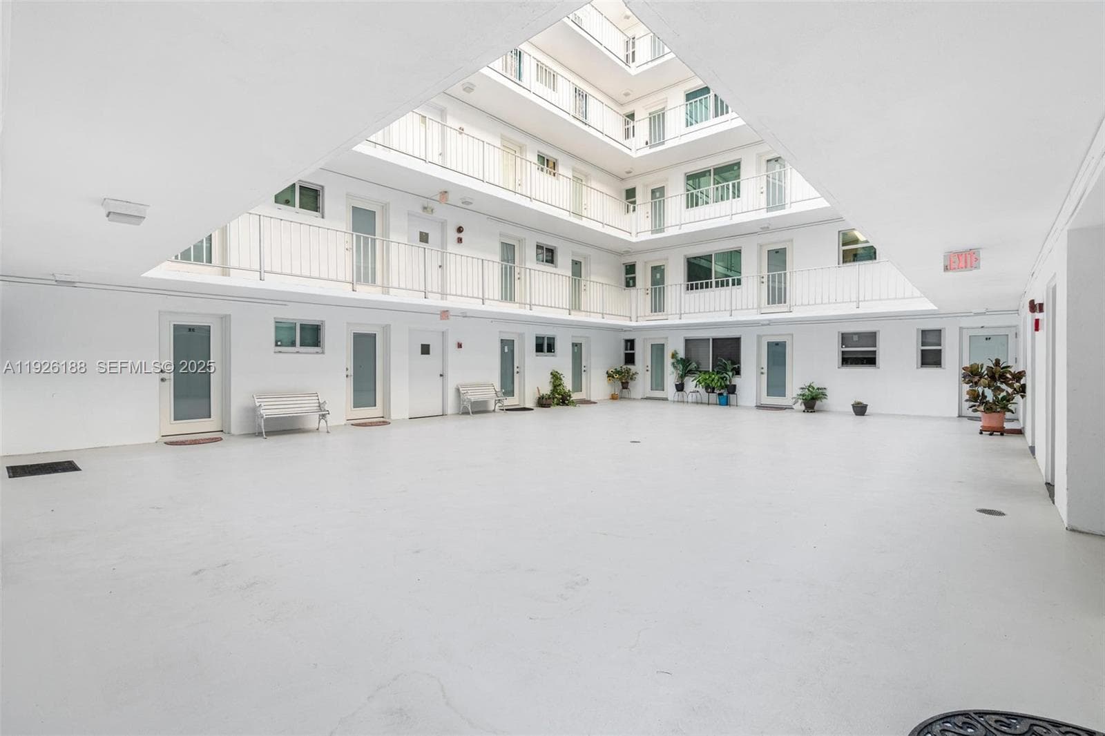 1820 James Condo · #2A in Miami Beach - Photo 5