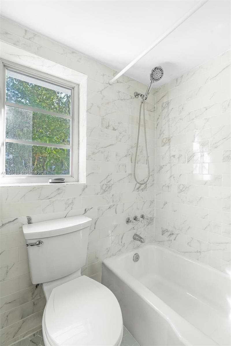 1820 James Condo · #2A in Miami Beach - Photo 35