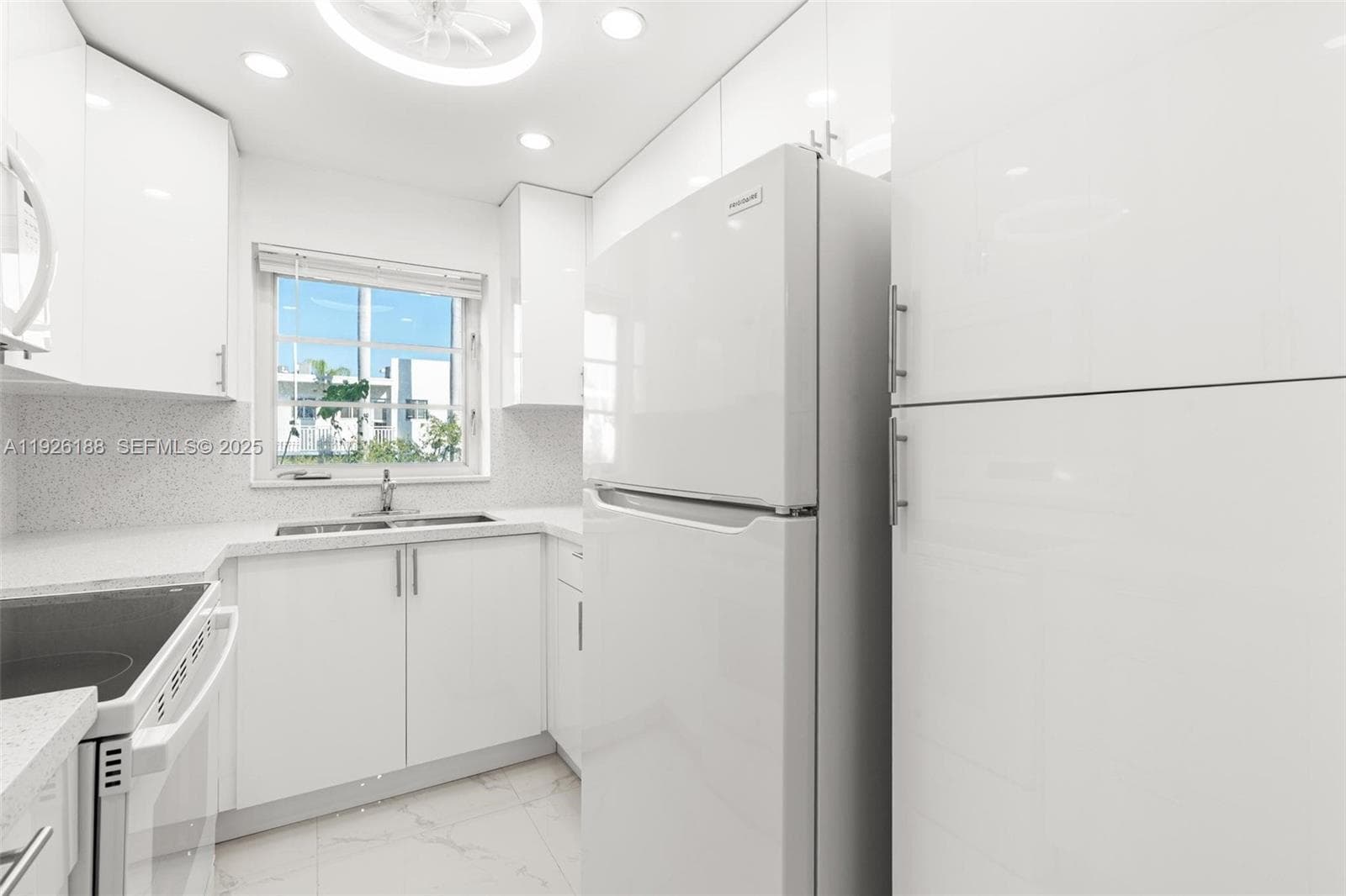 1820 James Condo · #2A in Miami Beach - Photo 31