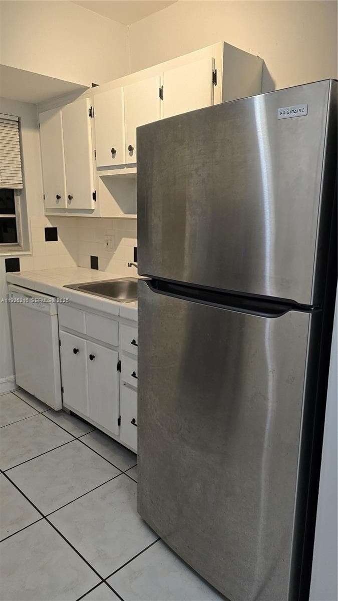 SUTTON HOUSE CONDO · #52 in North Miami - Photo 5