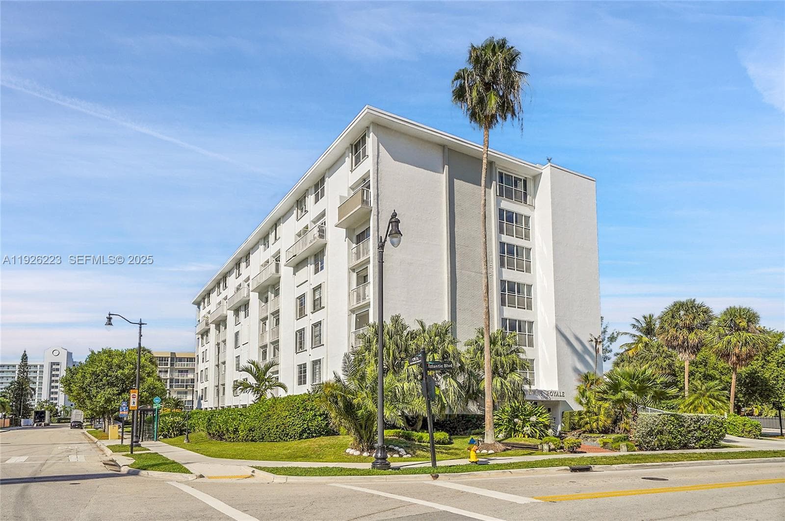 TOWNE ROYALE CONDO · #409 in Sunny Isles Beach - Photo 1