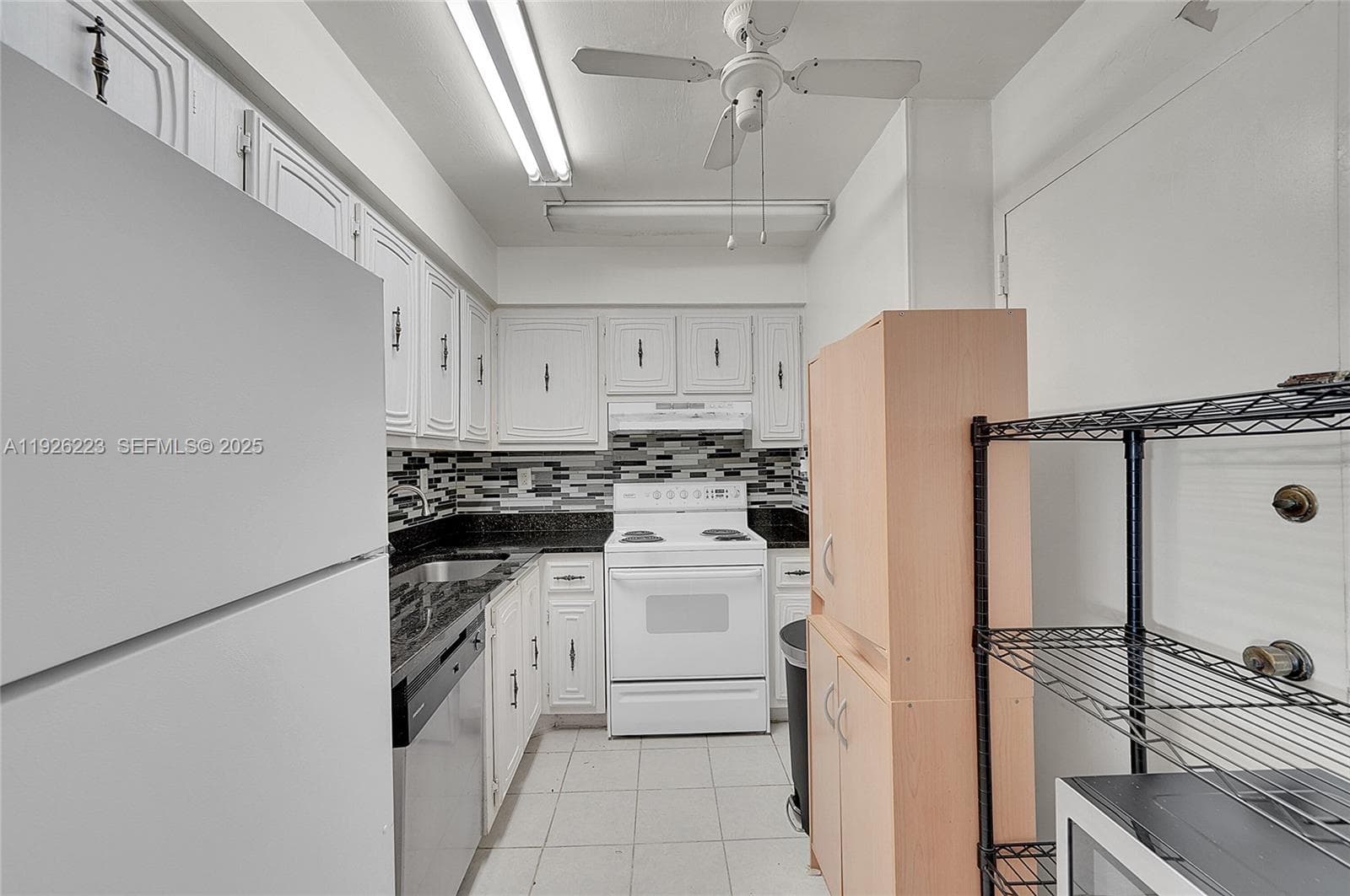TOWNE ROYALE CONDO · #409 in Sunny Isles Beach - Photo 8
