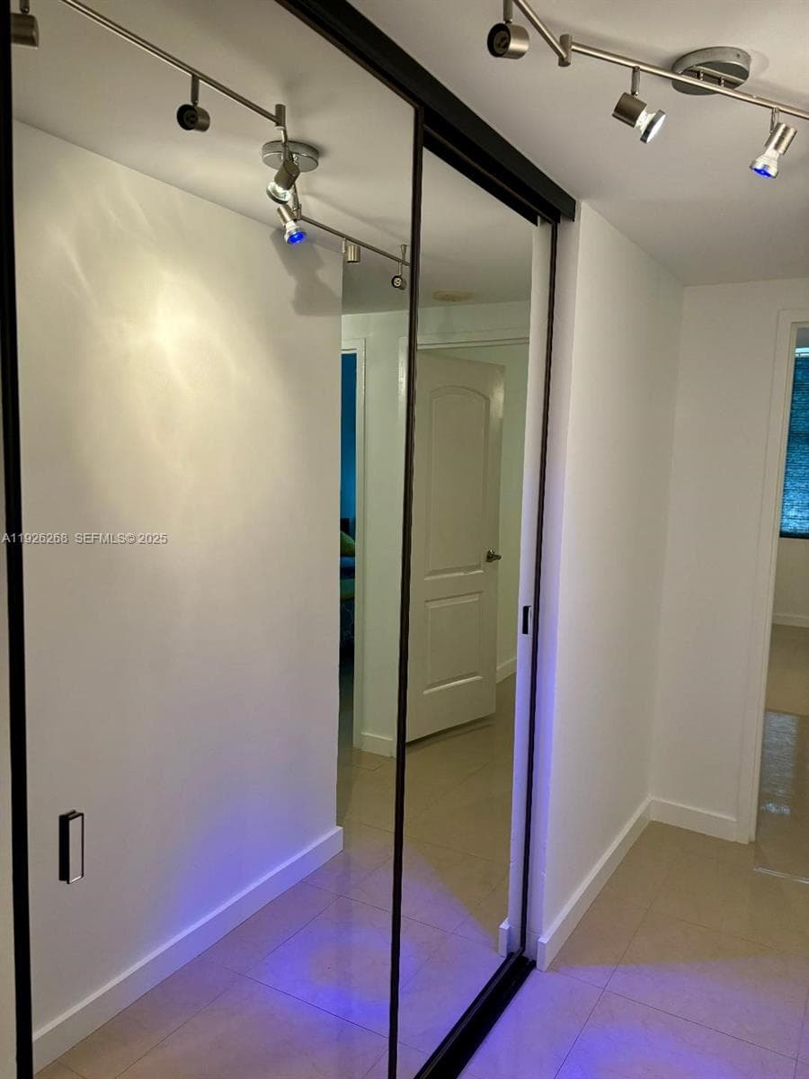 PARKVIEW POINT CONDO · #1R in Miami Beach - Photo 12