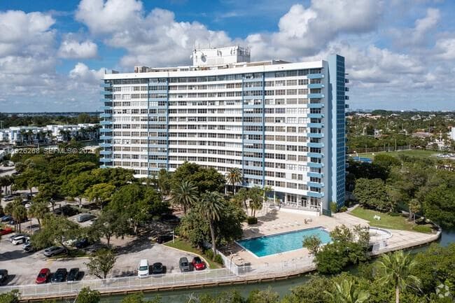PARKVIEW POINT CONDO · #1R in Miami Beach - Photo 32