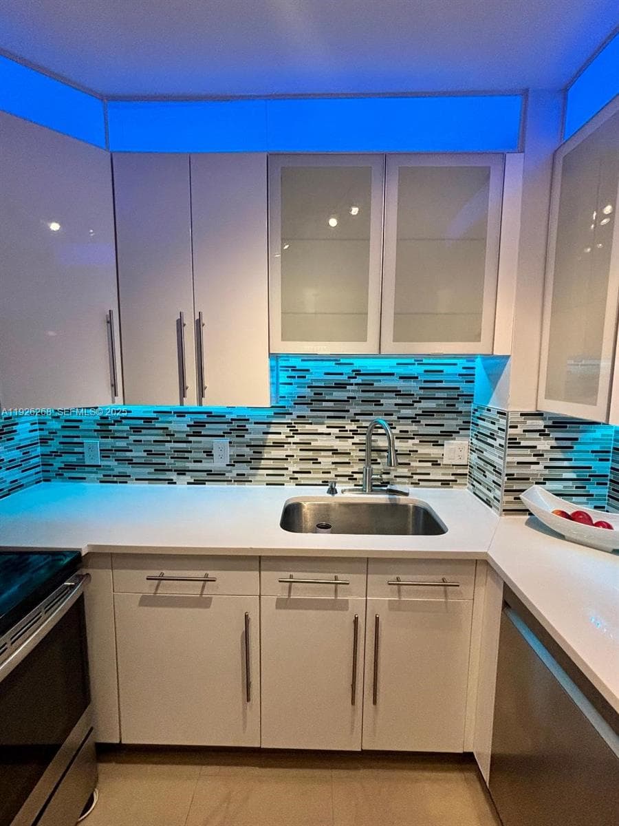 PARKVIEW POINT CONDO · #1R in Miami Beach - Photo 5
