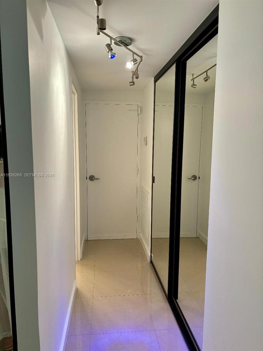 PARKVIEW POINT CONDO · #1R in Miami Beach - Photo 25