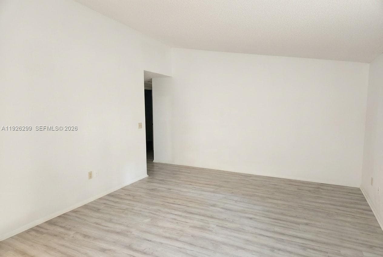 SAILBOAT POINTE CONDO · #1011 in Oakland Park - Photo 10