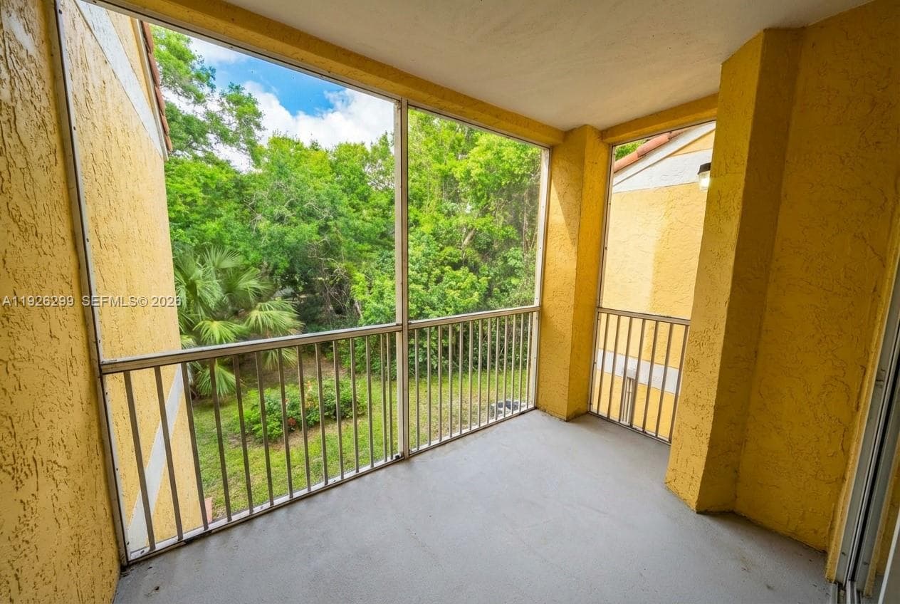 SAILBOAT POINTE CONDO · #1011 in Oakland Park - Photo 15