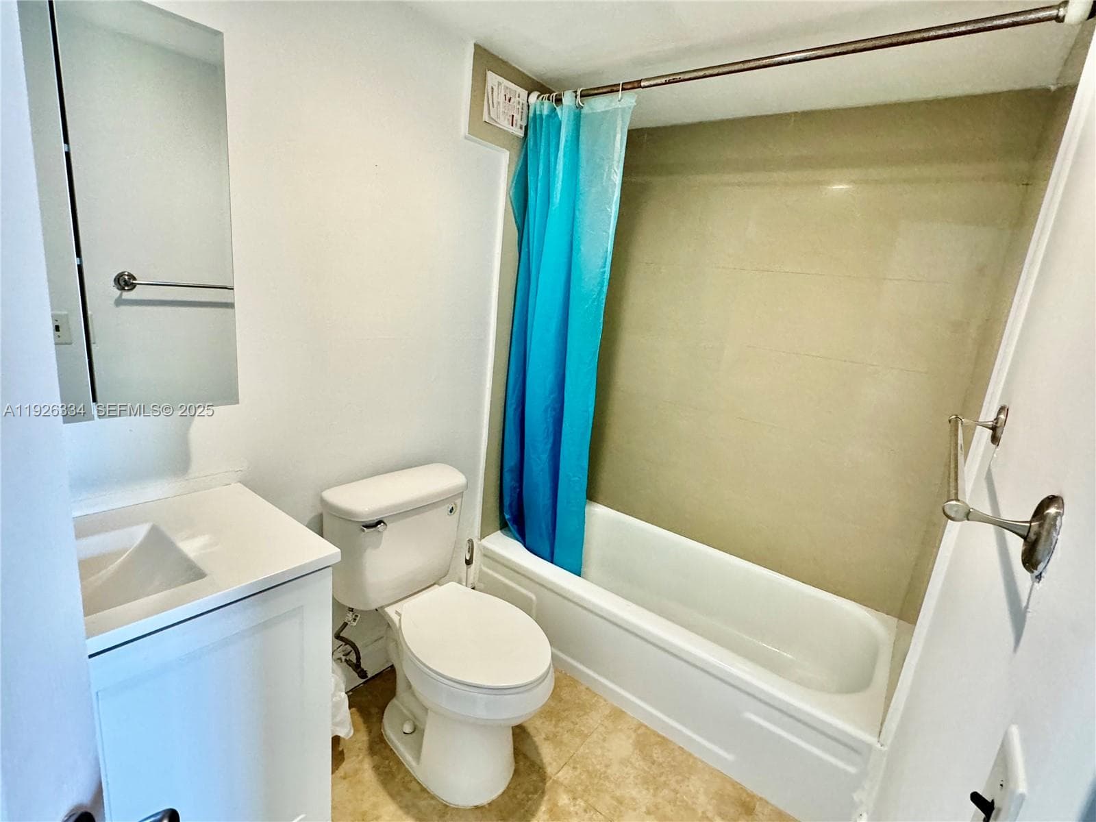 DESOTO PARK CONDO · #417 in Hallandale Beach - Photo 2