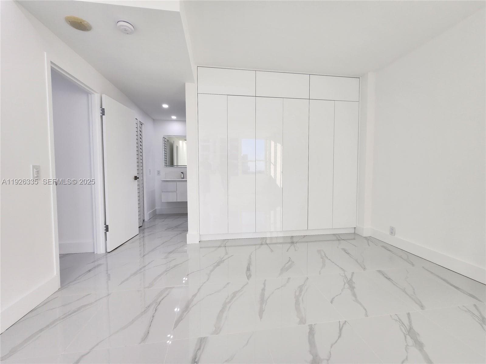Alexander Towers · #716 in Hollywood - Photo 13