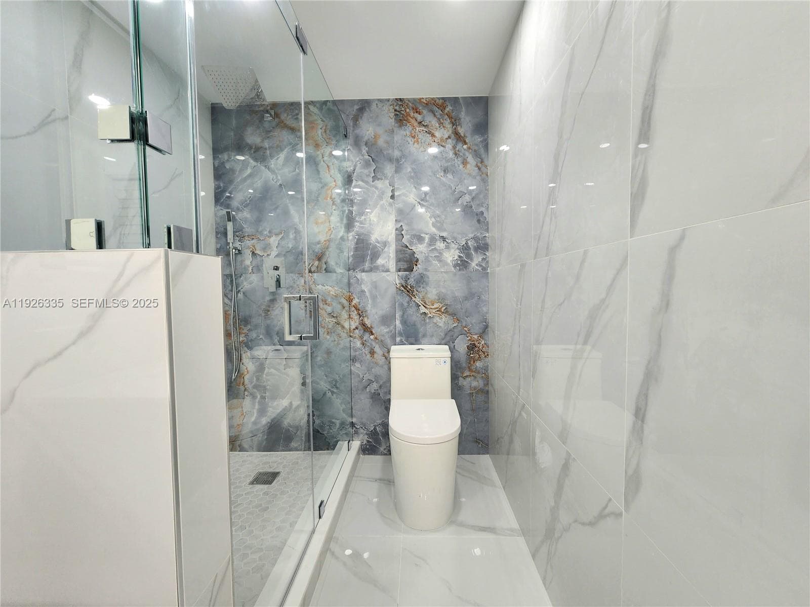 Alexander Towers · #716 in Hollywood - Photo 18