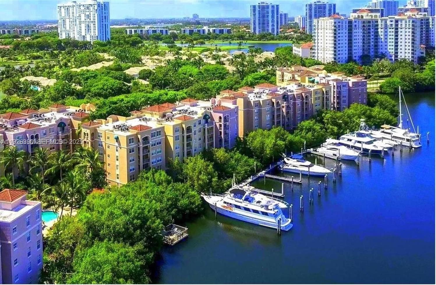 THE YACHT CLUB AT AVENTUR · #6107 in Aventura - Photo 3