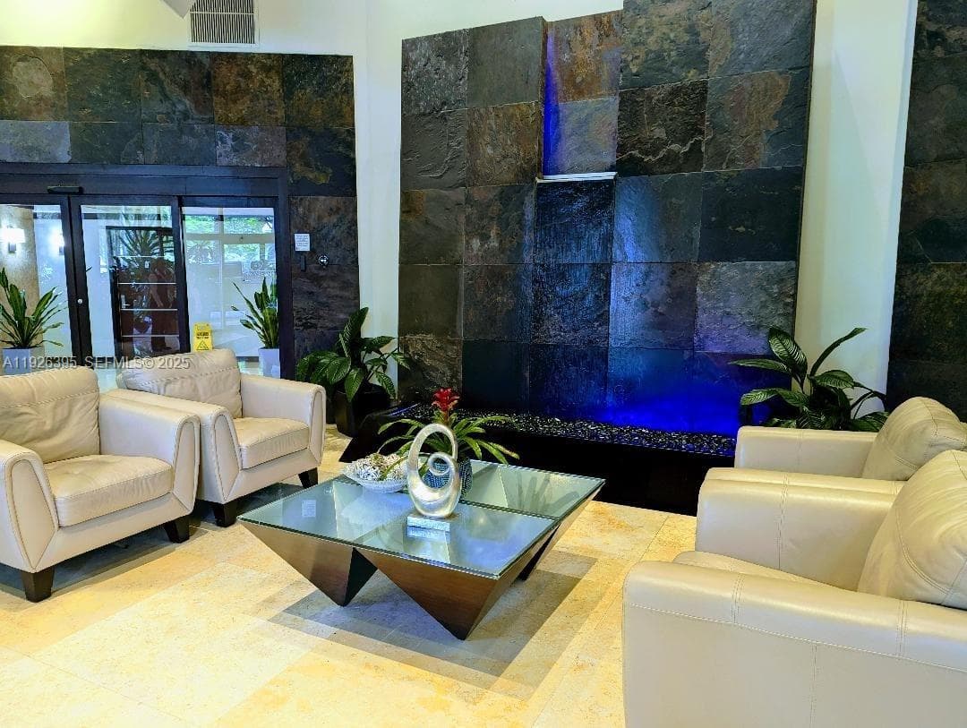 PARC CENTRAL AVENTURA SOU · #505 in Aventura - Photo 5