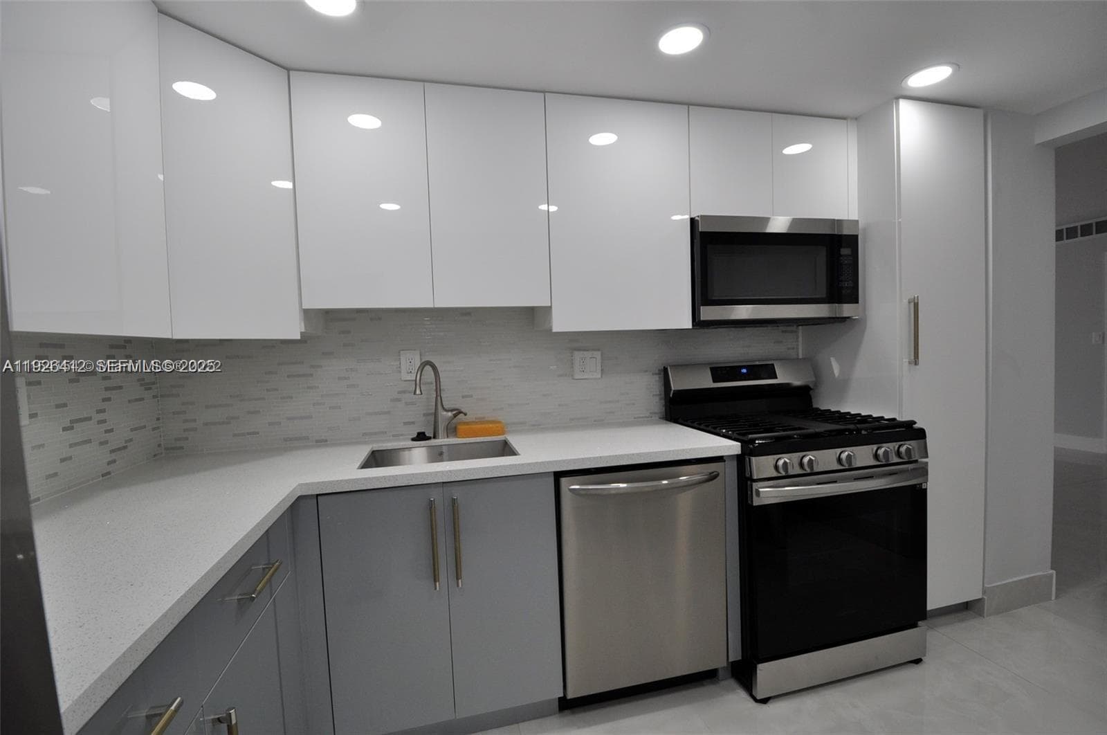 Parker Plaza · #1504 in Hallandale Beach - Photo 6