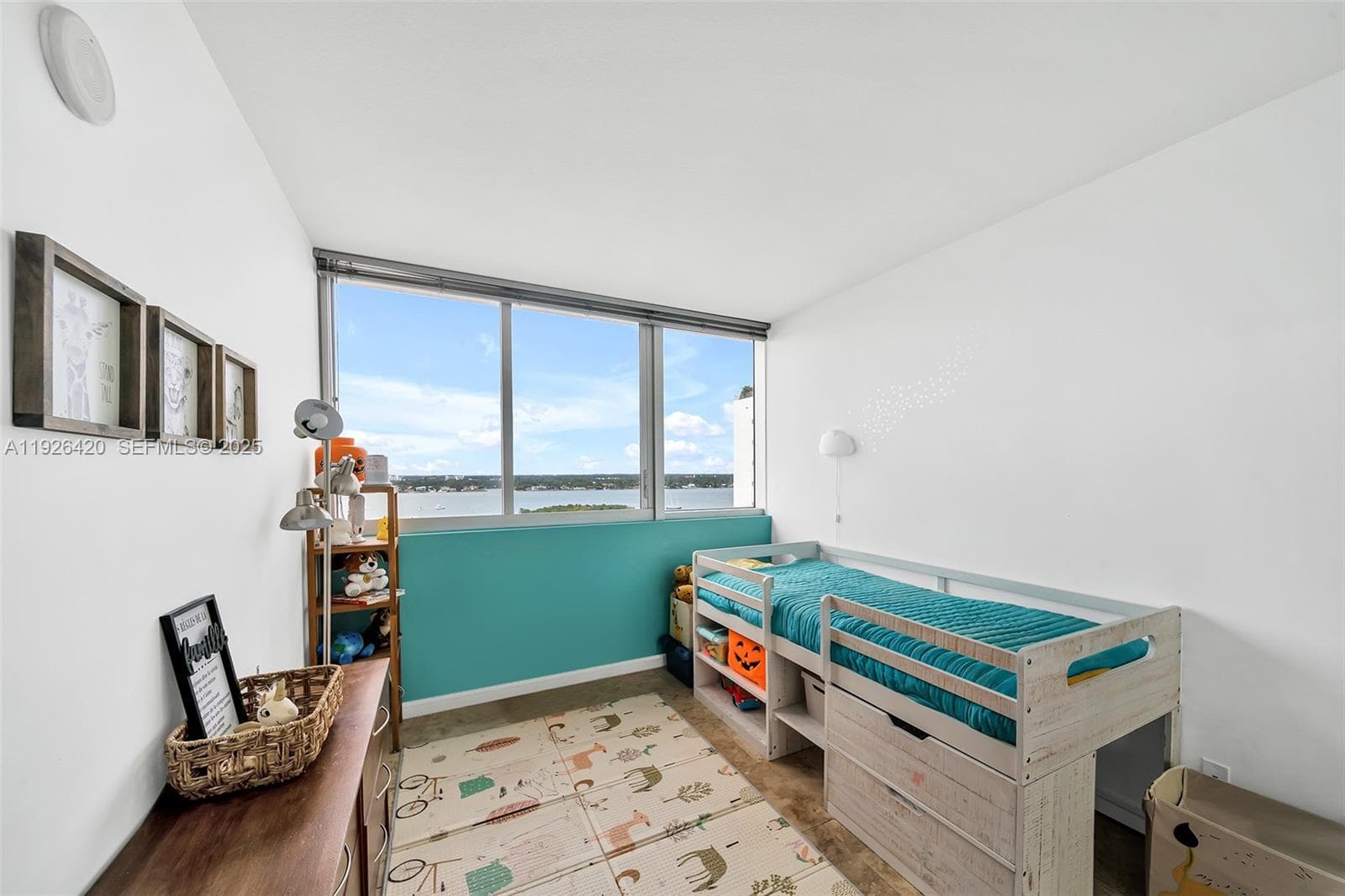 BLUE BAY TOWER CONDO · #1501 in North Bay Village - Photo 19