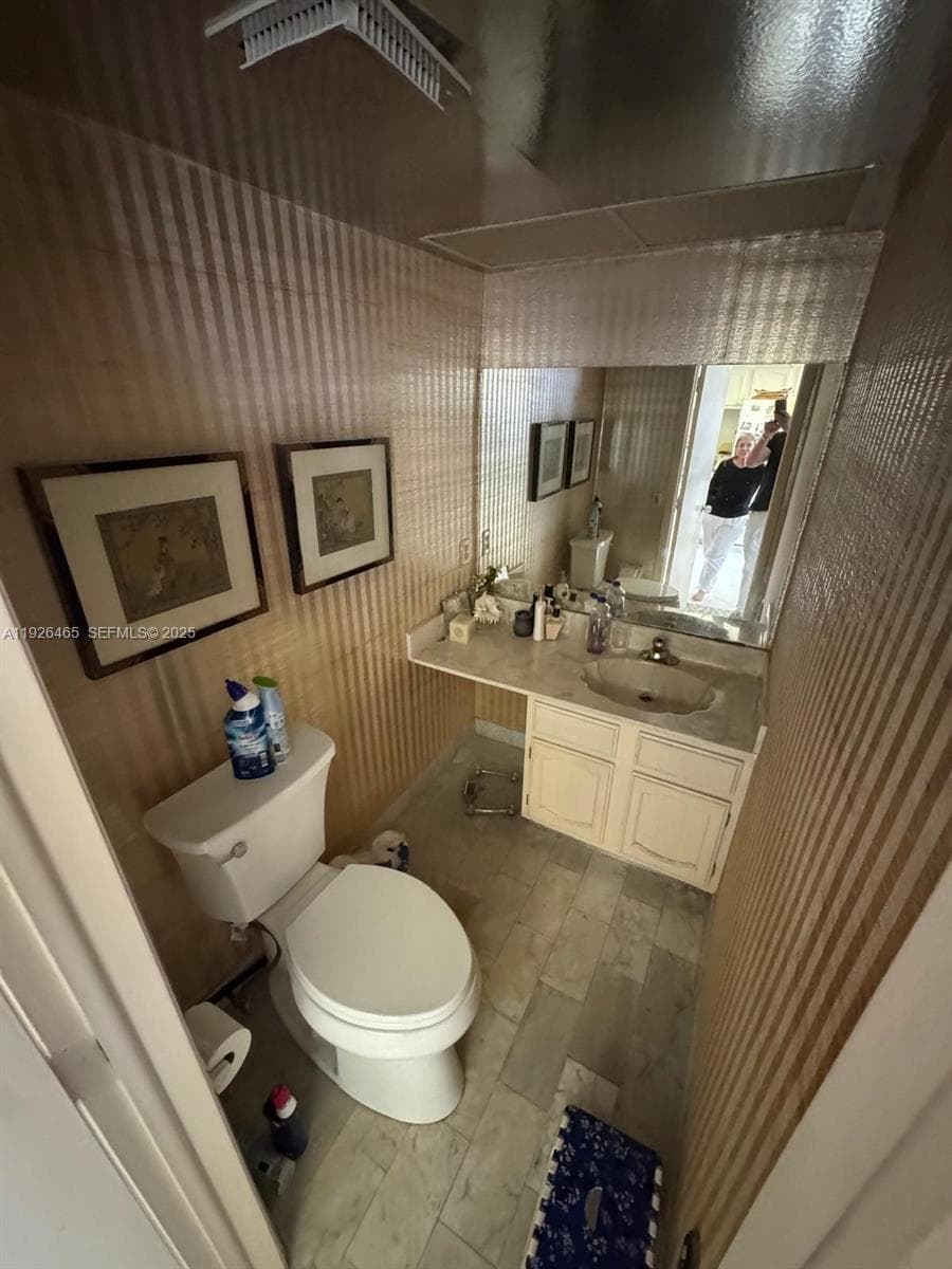 ocean vista condo · #15 in Hillsboro Beach - Photo 6