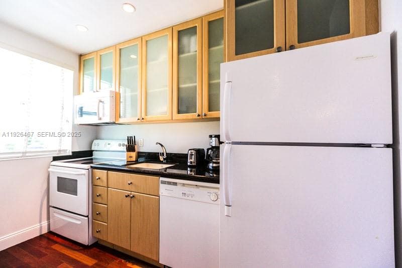 SOUTH BEACH HUDSON CONDO · #106 in Miami Beach - Photo 4