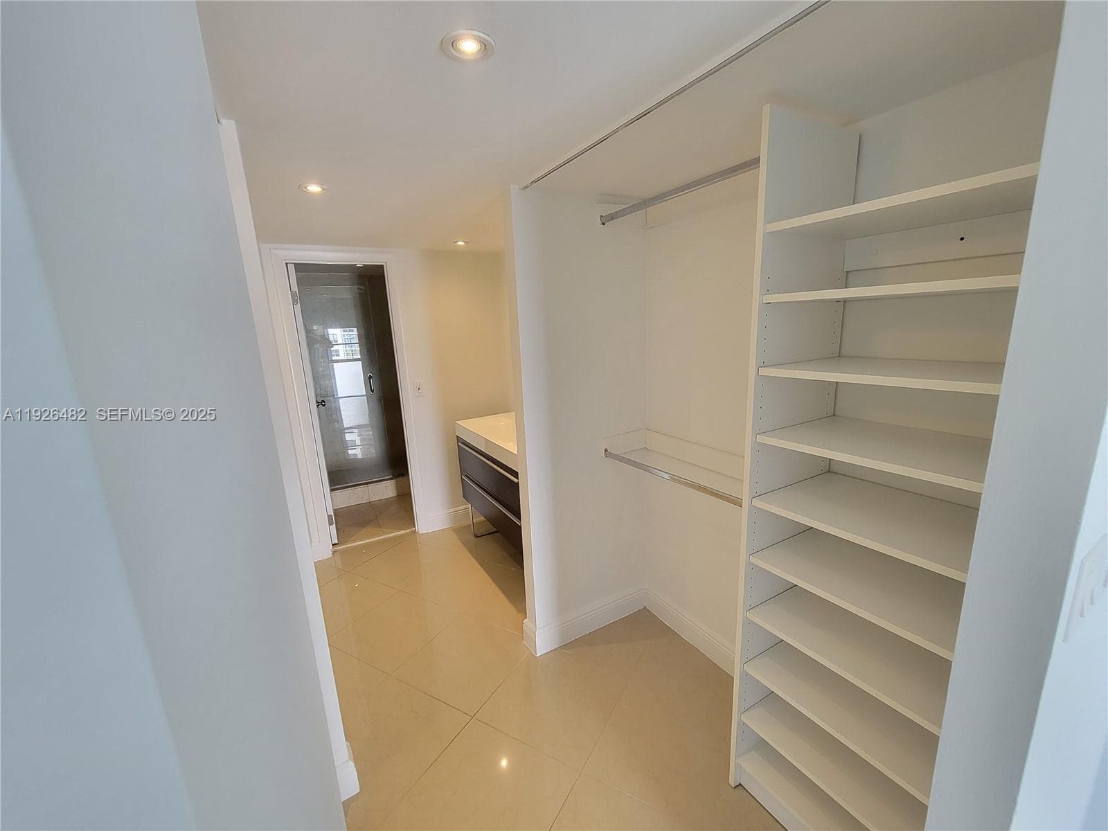 BRAVURA I CONDO · #811 in Aventura - Photo 7