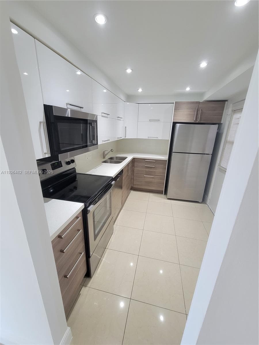 BRAVURA I CONDO · #811 in Aventura - Photo 10