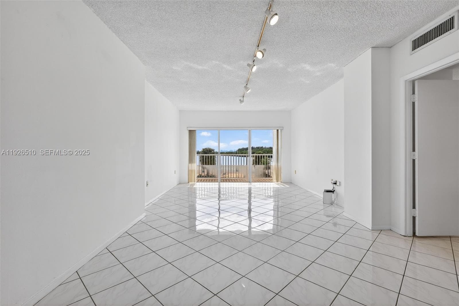 ARLEN HOUSE CONDOUNIT · #202 in Sunny Isles Beach - Photo 7