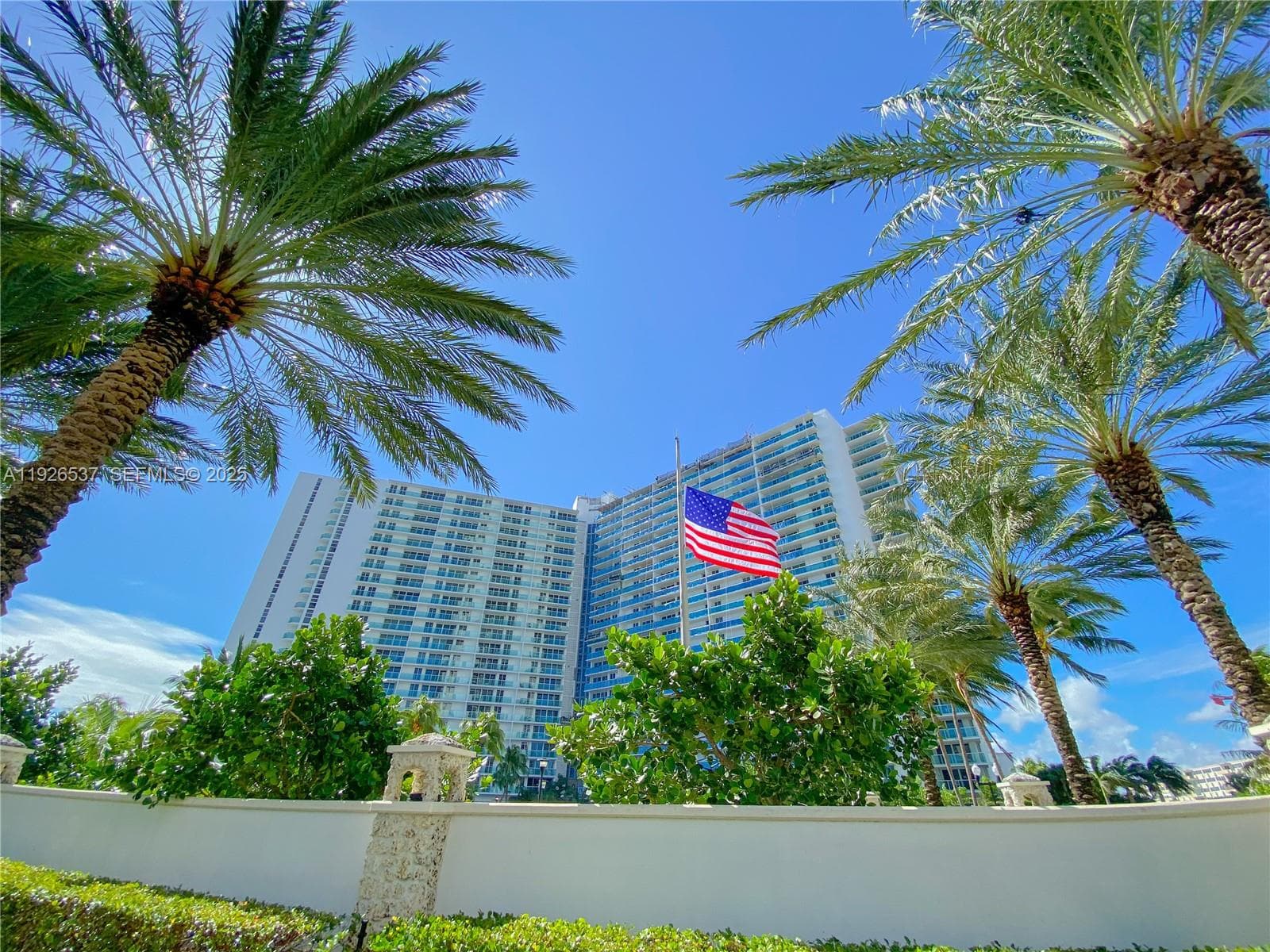 ARLEN HOUSE EAST CONDO · #1506 in Sunny Isles Beach - Photo 2